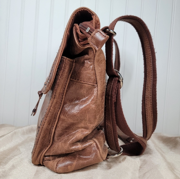 The Sak Leather Ventura Convertable Backpack or Crossbody Bag Purse Brown Tan - Picture 4 of 13